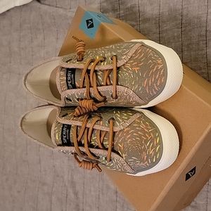 Sperry Top Sider Seacoast Fish Circle Fashion Boat Sneakers 8M